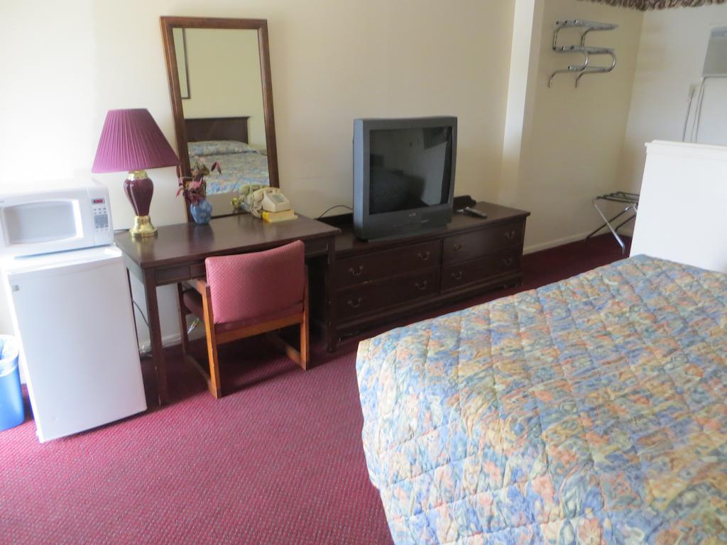 Traveler'S Lodge Salina Rum bild