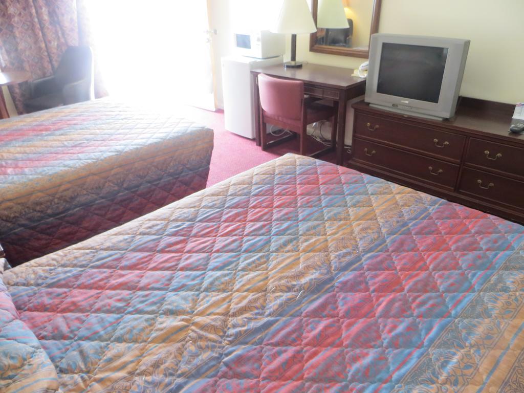 Traveler'S Lodge Salina Rum bild